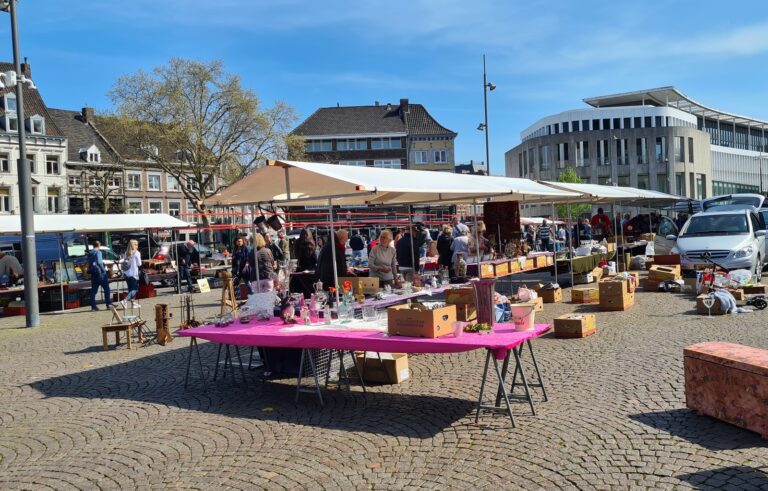 Kasbah Braderie/Creamarkt — braderie-en-jaarmarkt in Twente